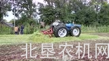 海斯顿小型自走式青贮收获机