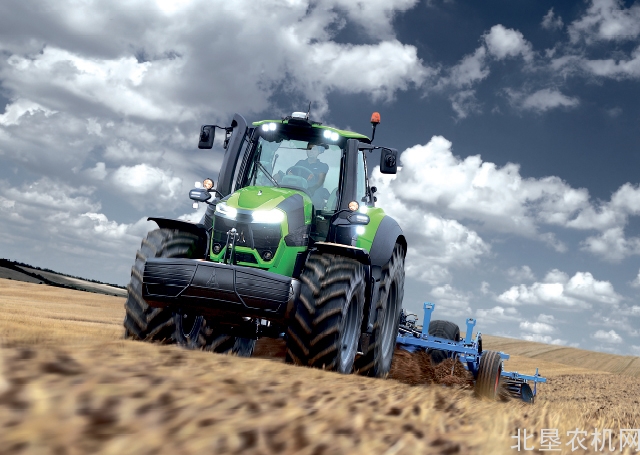 道依茨法尔新款拖拉机宣传片