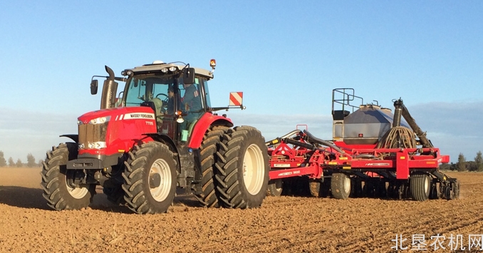 麦赛福格森澳大利亚地区MF AIR气吹式条播机