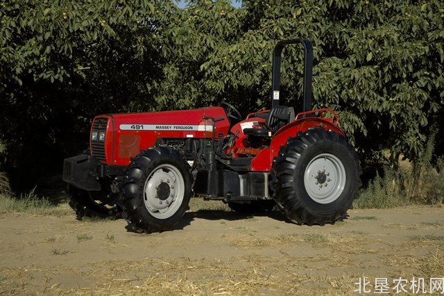 麦赛福格森GC2400系列园林拖拉机