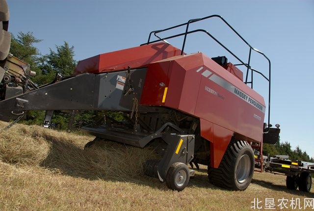 麦赛福格森Hesston Biomass系列大方捆打包机