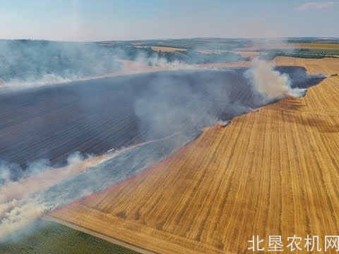 大型农场着火