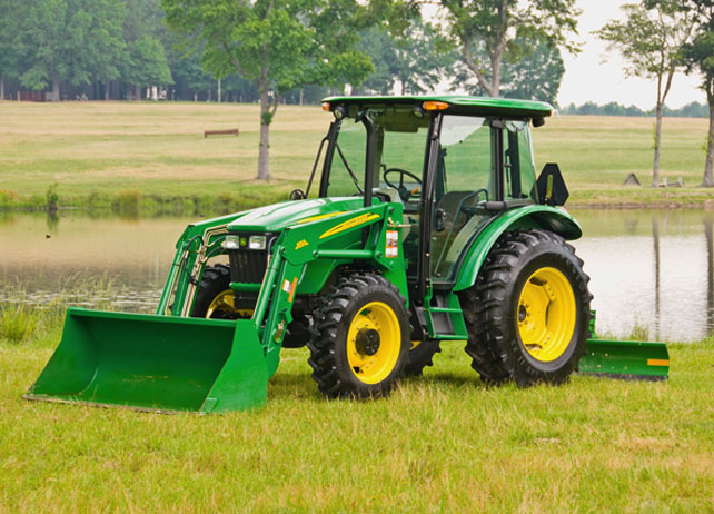 迪尔5E系列拖拉机VS久保田MX拖拉机