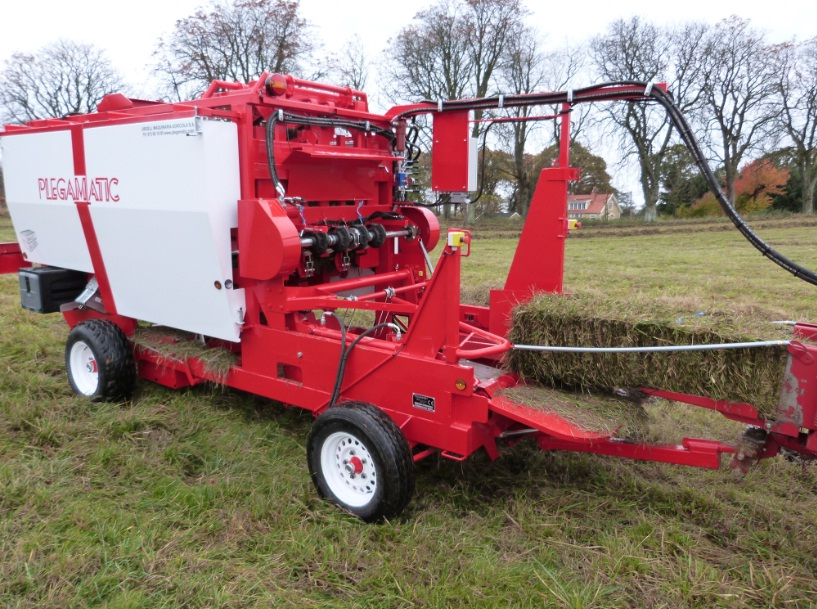 PLEGAMATIC公司小方捆打捆机配套农具