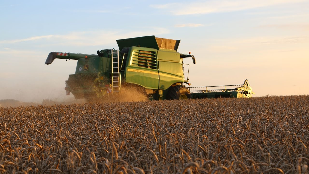 大型农机作业视频