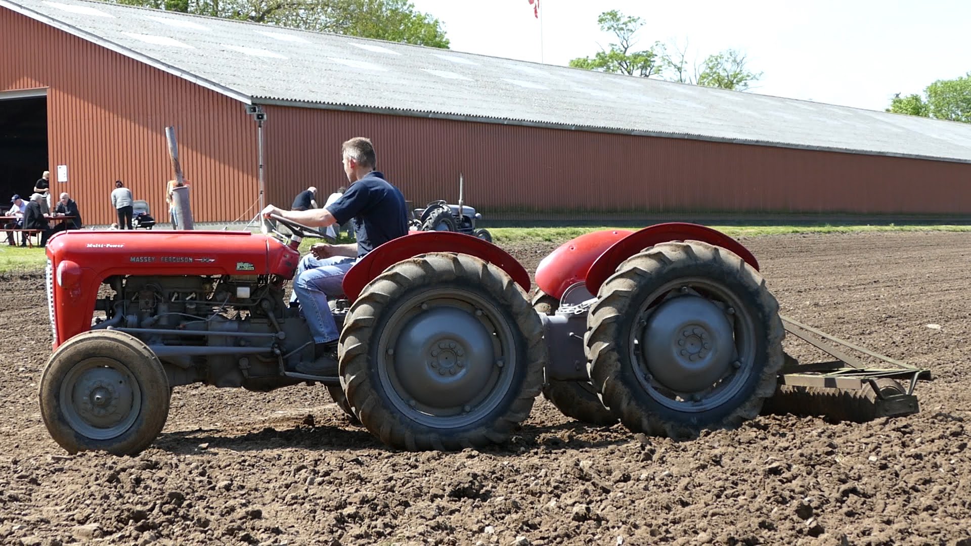 福格森早期拖拉机作业