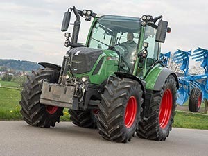 芬特新款Vario300拖拉机