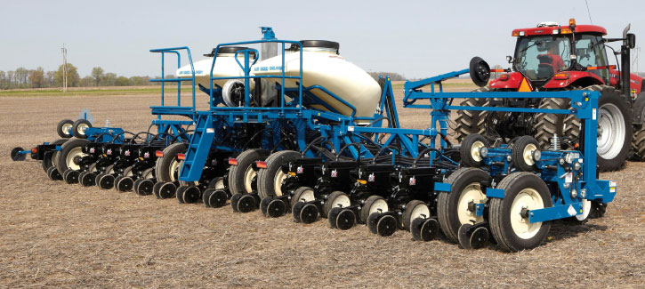 凯斯225拖拉机配Kinze 3600播种机春播大豆