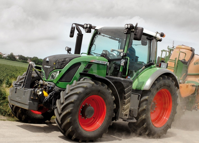 芬特拖拉机配格兰播种机作业