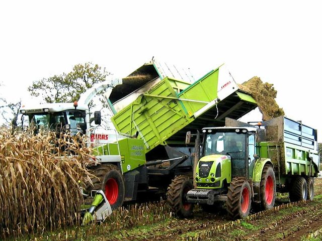 克拉斯新款JAGUAR系列青贮机