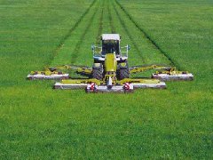 克拉斯新款AXION800系列拖拉机