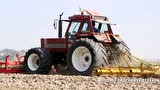 菲亚特1880DT拖拉机作业视频