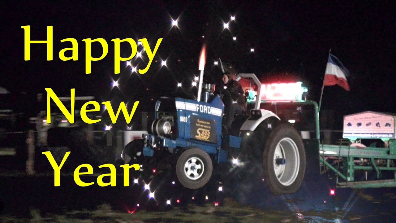 拖拉机圣诞大战烟花飞满天