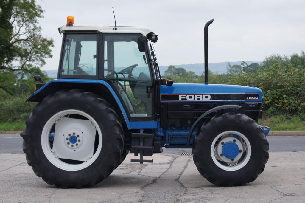 传奇福特7840拖拉机服役至今