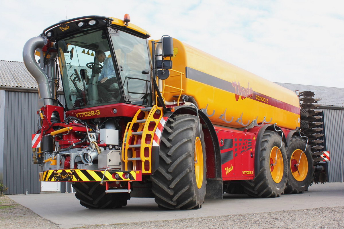 Vredo公司VT7028施肥机