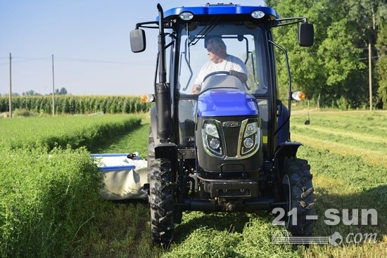 荷兰获青睐 雷沃拖拉机扮靓“欧洲花园”