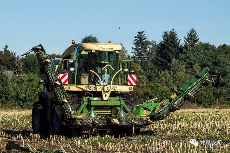 北垦农机眼中各类农机设备前五名——自走式青贮机
