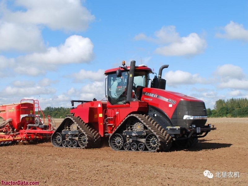 北垦农机眼中各类农机设备前五名——500马力以上拖拉机