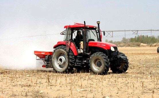 雨天农机作业“四要”