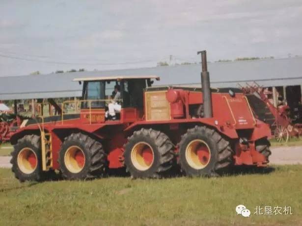 加拿大versatile发布经典限量版拖拉机庆祝4WD拖拉机量产50周年 