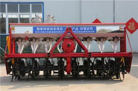 免耕播种机使用性能的研究