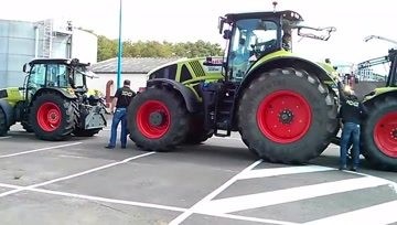 常规轮式拖拉机