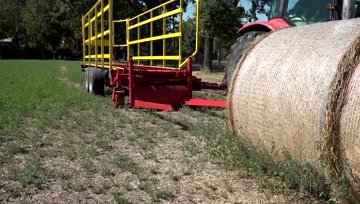 立式圆捆牧草捡包车