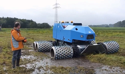 沼泽专用遥控打包机