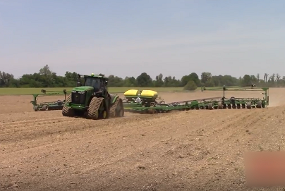 种肥车式气力精量点播机