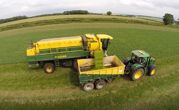 自走式豌豆籽粒收获机
