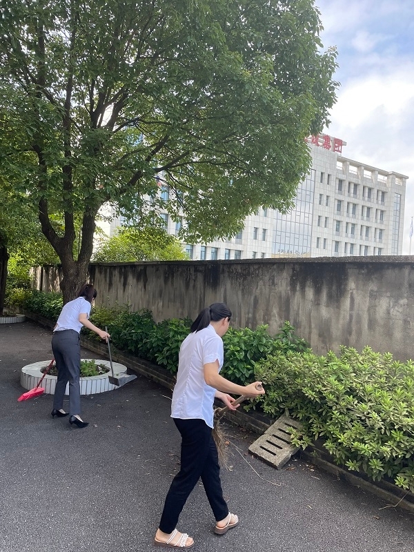 劳动最光荣 奋斗最幸福