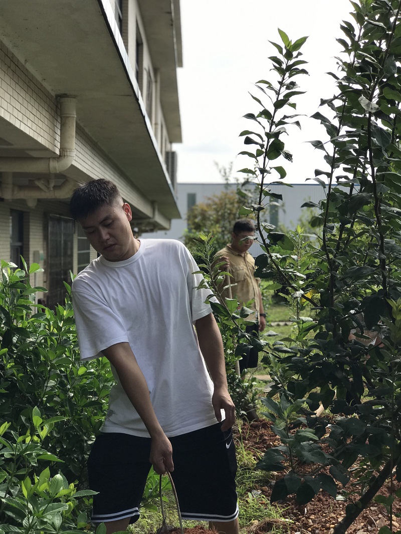 劳动最光荣 奋斗最幸福