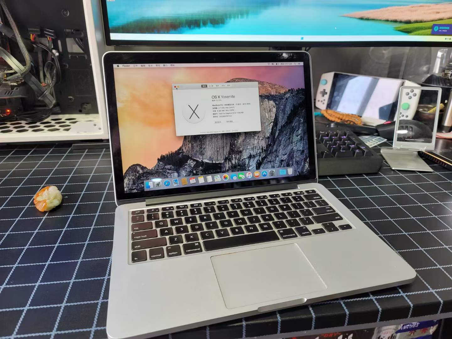 重慶抵押電腦-蘋果 MacBook Pro 13.3寸  15款 i5+8G+256G Retina 2K屏