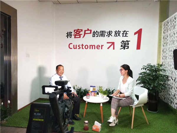 信用中國欄目組拍攝采訪