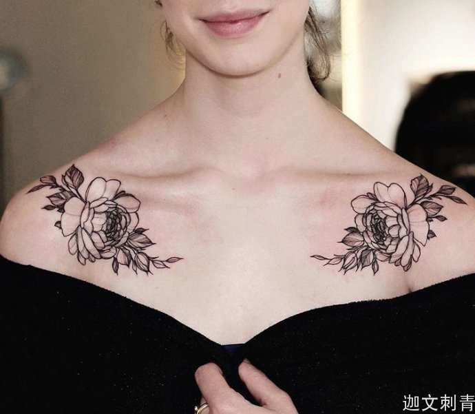肩花纹身锁骨纹身
