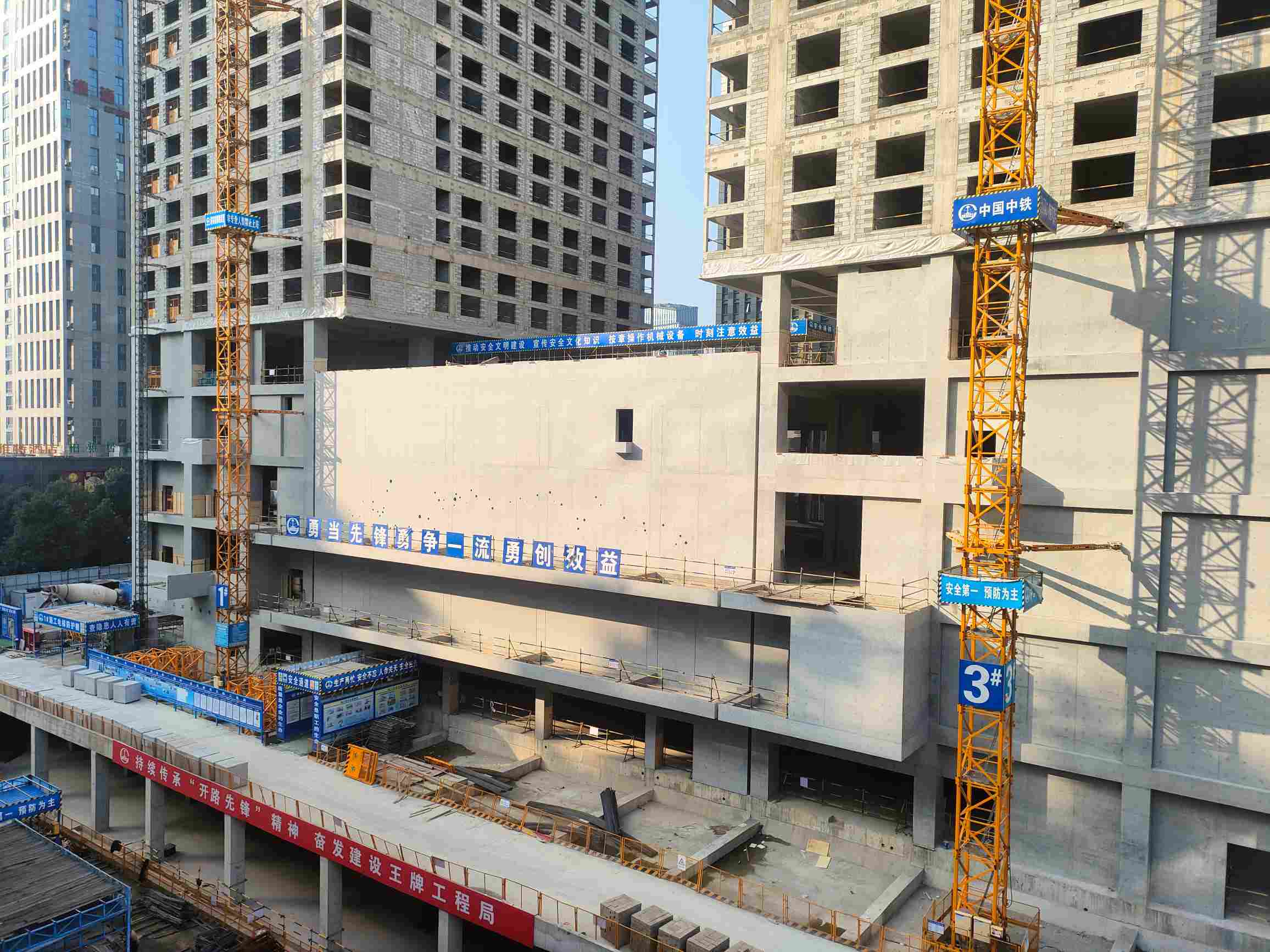 贵阳爱尔东源健康城项目