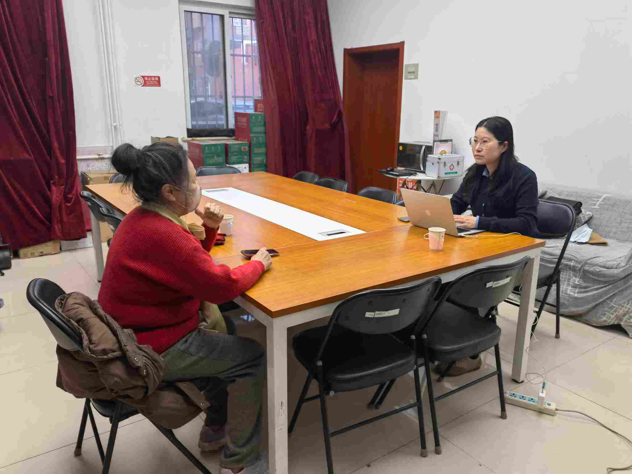 京润公益｜京润律师唐立明赴中纺里社区开展咨询服务