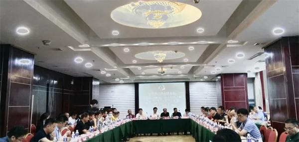 张友吉会长一行参加湖南异地商会联合会二届三次会长办公扩大会议暨首届湖南（岳阳）口岸经贸博览会筹备会