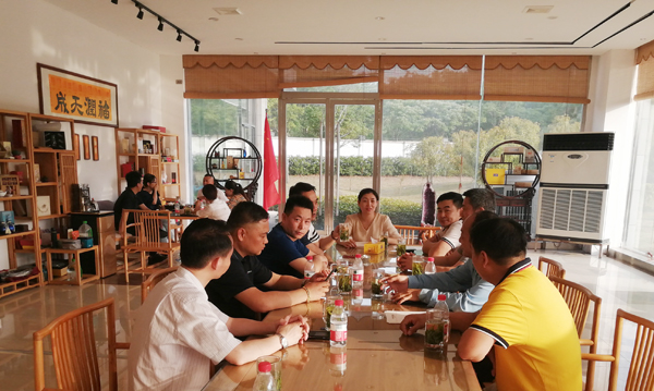 商会召开蚌埠联络处筹备会并应邀走访相关企业