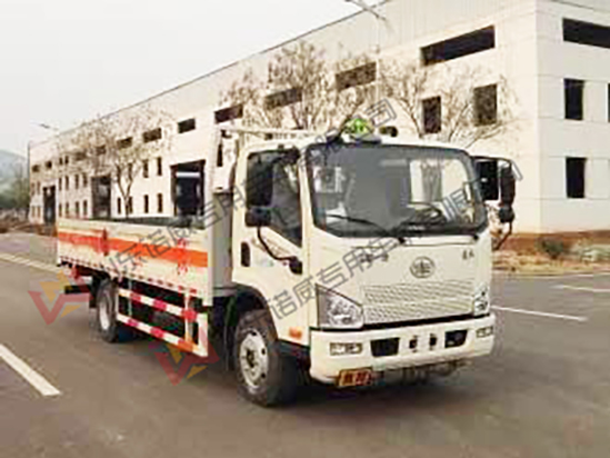 BSZ5080TQPC6B氣瓶運輸車