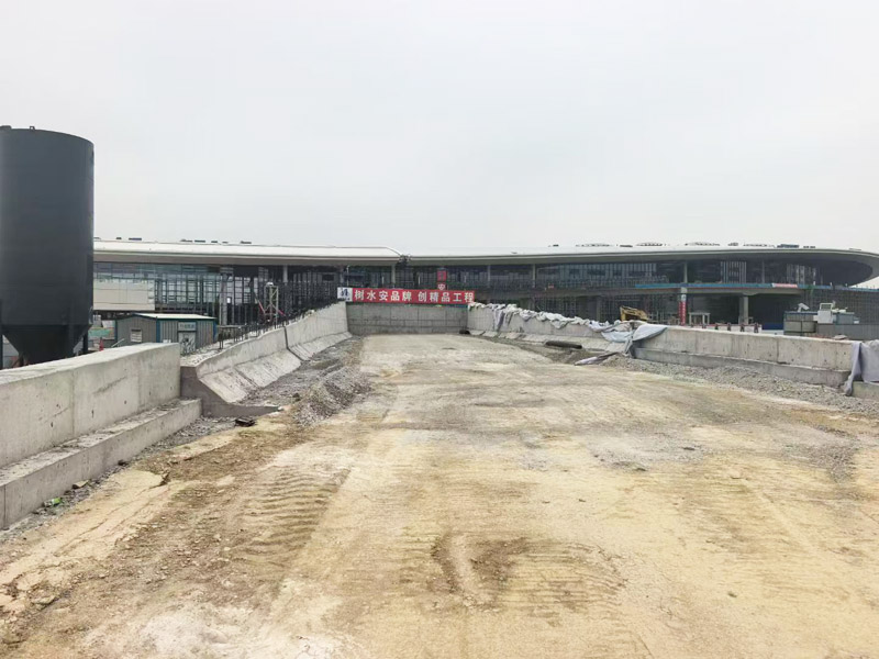 合肥新橋機(jī)場航站樓上下機(jī)場匝道發(fā)泡混凝土墊層填充