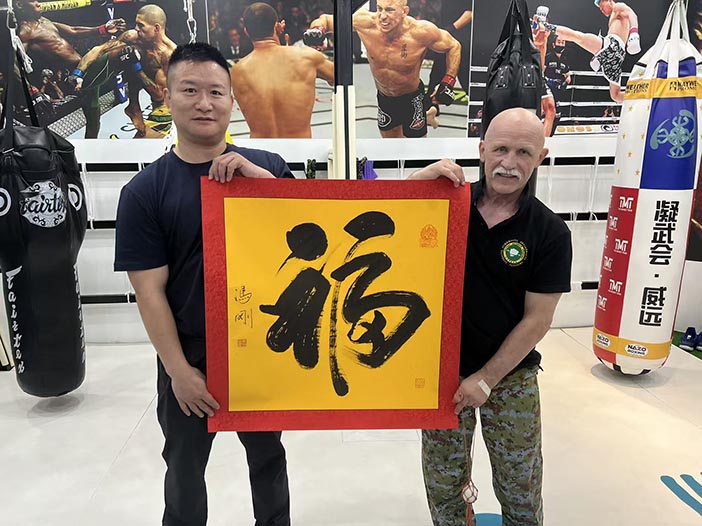 传奇战术格斗大师——瓦列里·克留奇科夫X.jpg