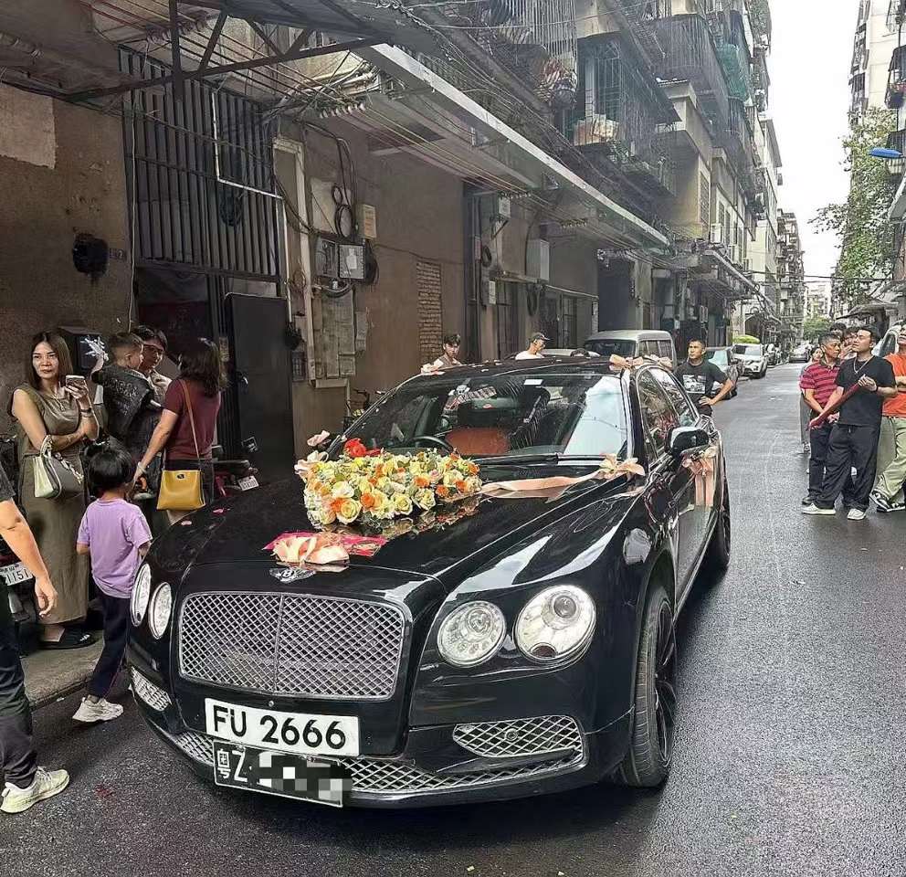 婚车